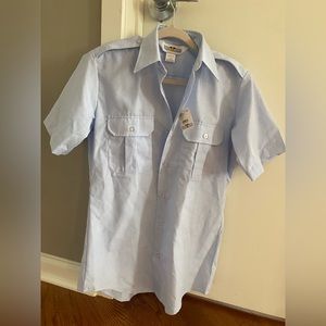 Flying across size 14/14.5 male shirt